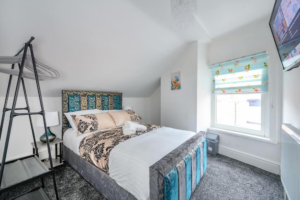 -16Pt- For Your Relaxed & Cosy Stay & Free Parking Leeds  Exterior foto