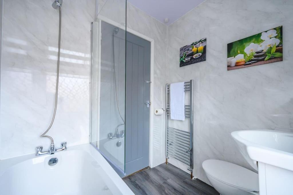-16Pt- For Your Relaxed & Cosy Stay & Free Parking Leeds  Exterior foto
